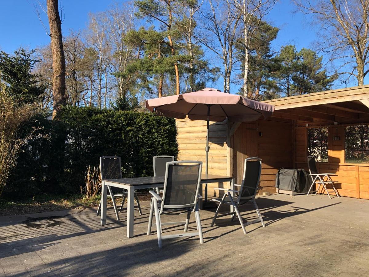 Chalet Bosrand 42 Park Veluwshof 6 P Hoenderloo Esterno foto